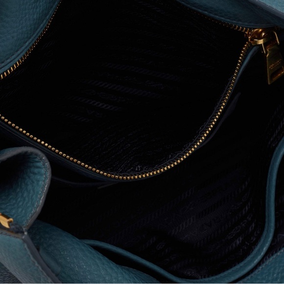 EUC Prada Vitello Daino Leather Side Zip Shopper tote - Picture 11 of 17